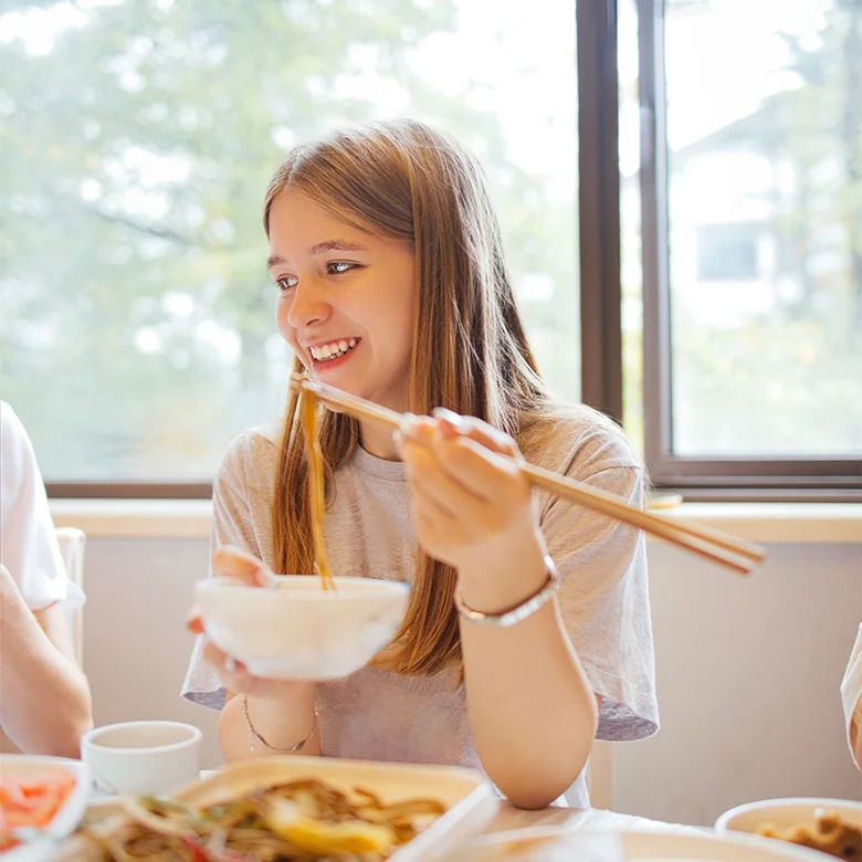 Understanding Food Addiction in Modern Noida